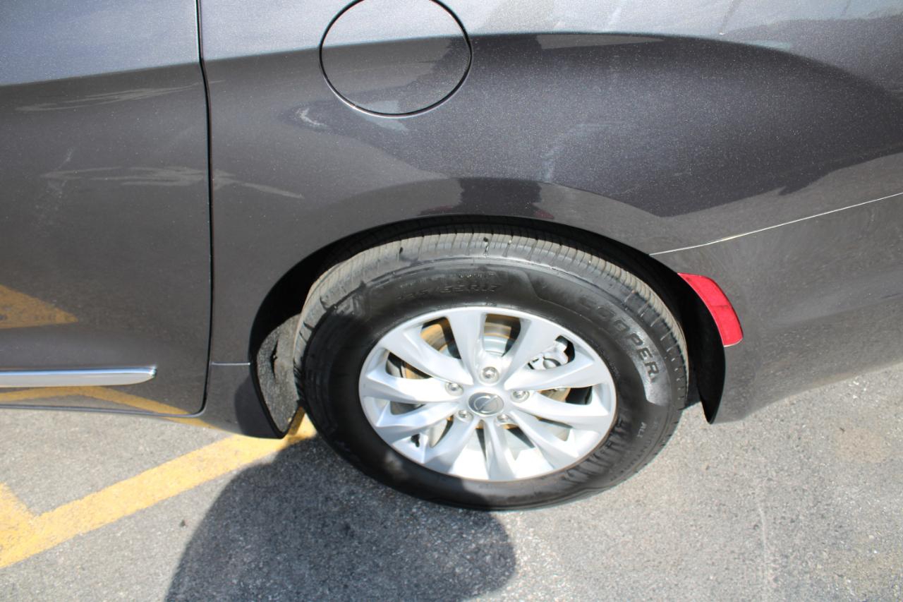 Chrysler Pacifica Touring-L 2019