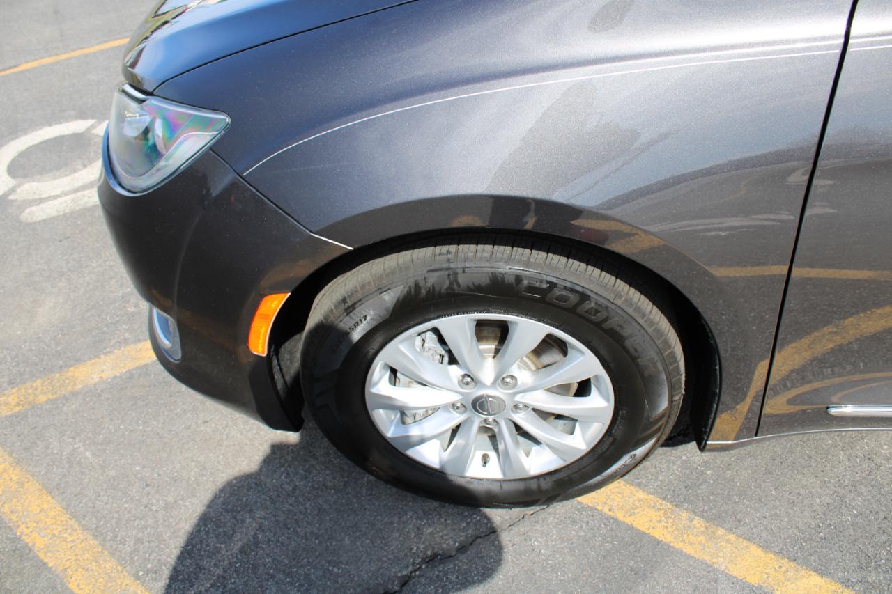 Chrysler Pacifica Touring-L 2019