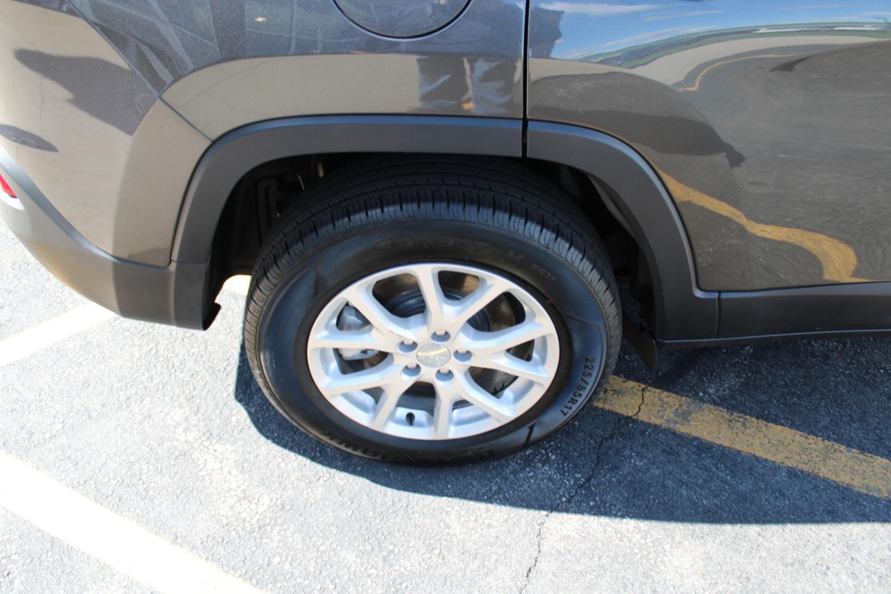 Jeep Cherokee Latitude 4WD 2015