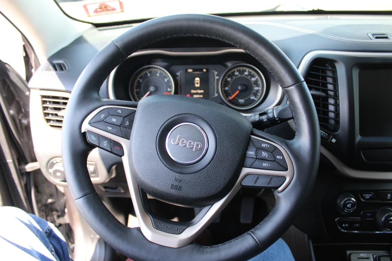 Jeep Cherokee Latitude 4WD 2015