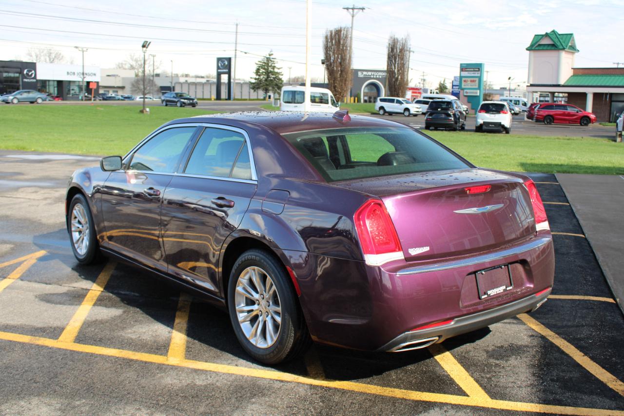 Chrysler 300 Touring 2020
