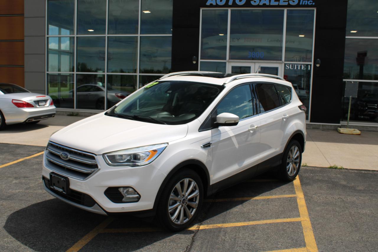 Ford Escape Titanium 4WD 2017