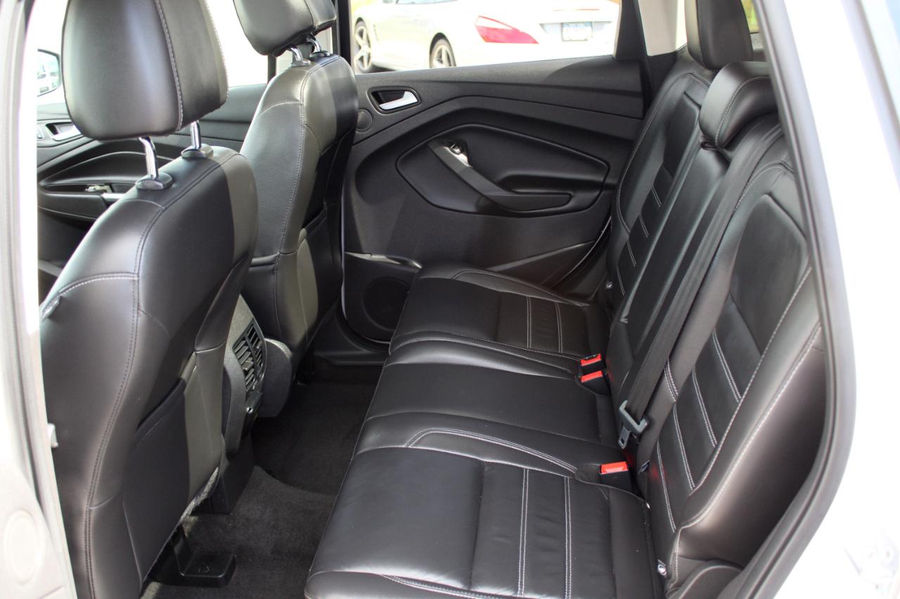 Ford Escape Titanium 4WD 2017