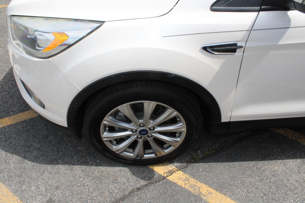 Ford Escape Titanium 4WD 2017
