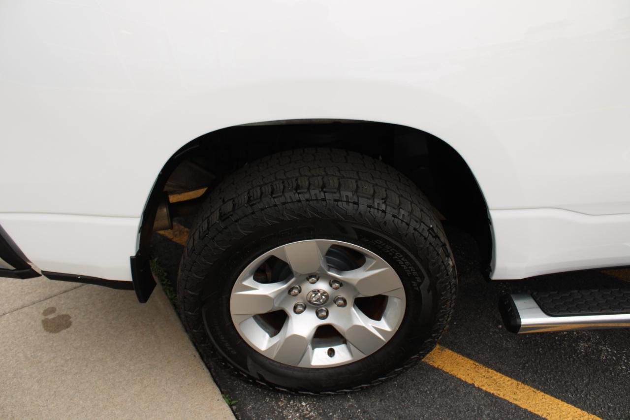 RAM 1500 Big Horn Quad Cab 4WD 2019