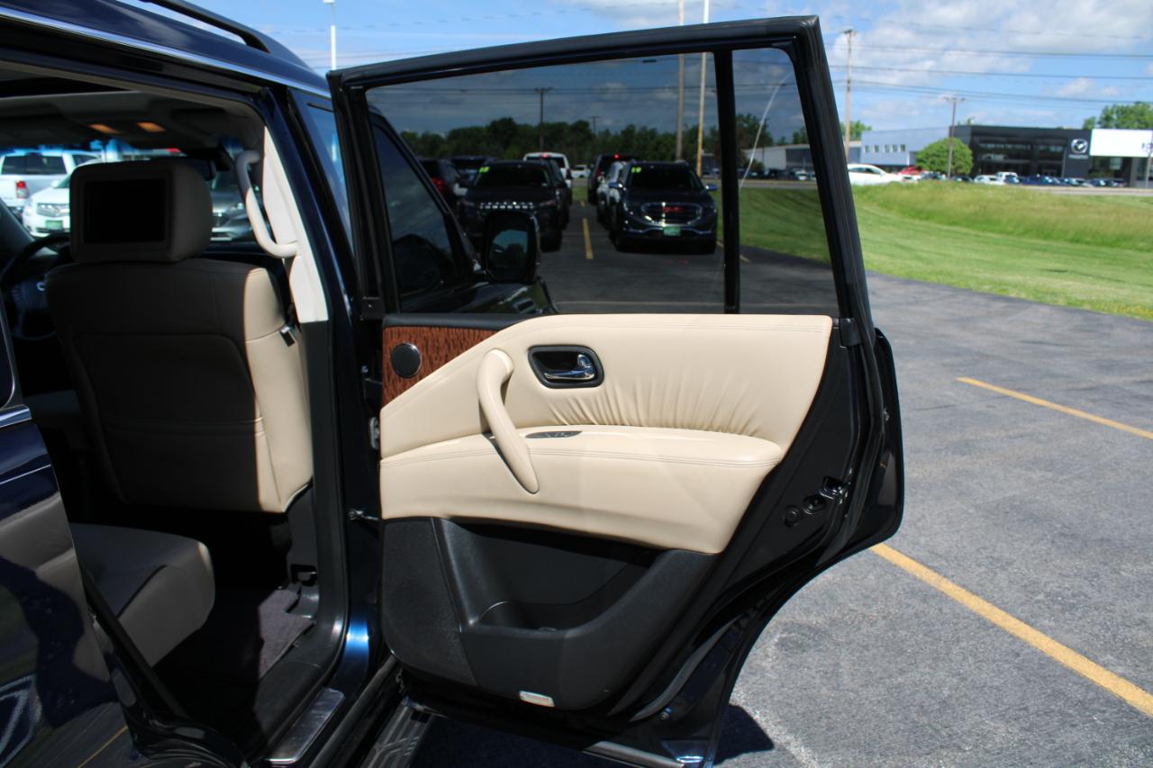 Nissan Armada Platinum AWD 2017