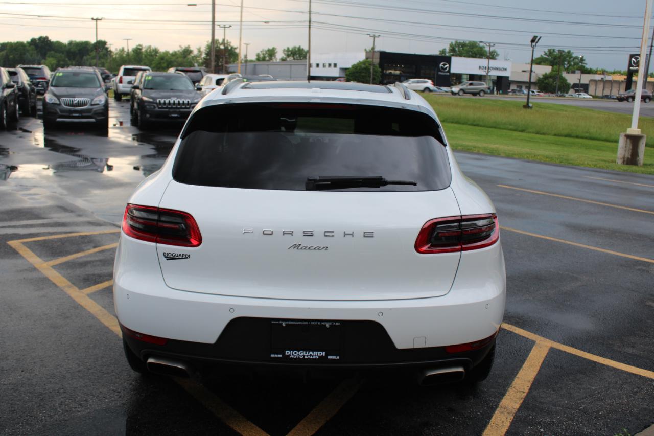 Porsche Macan Base 2018