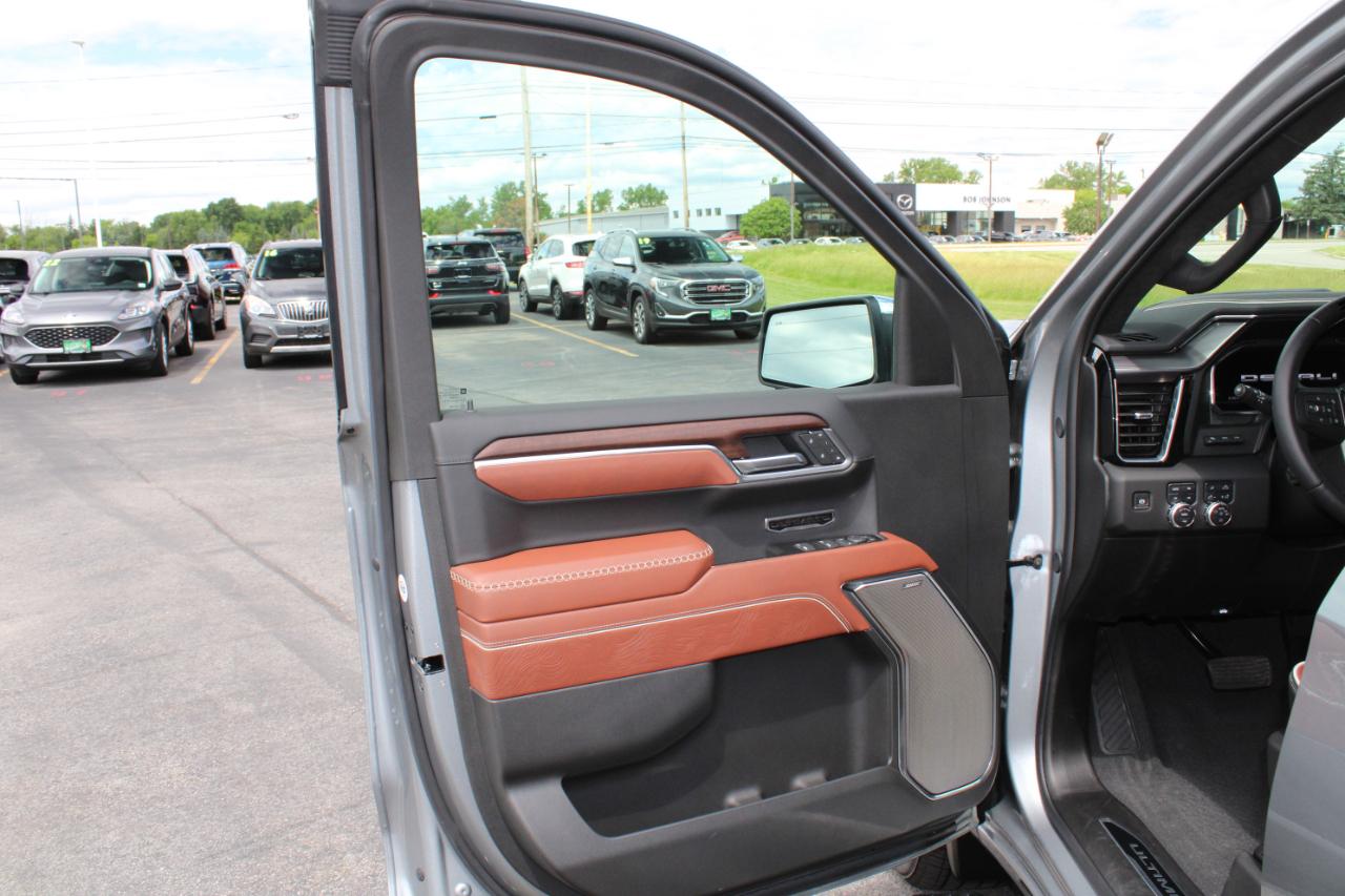 GMC Sierra 1500 Denali Ultimate Crew Cab 4WD 2025