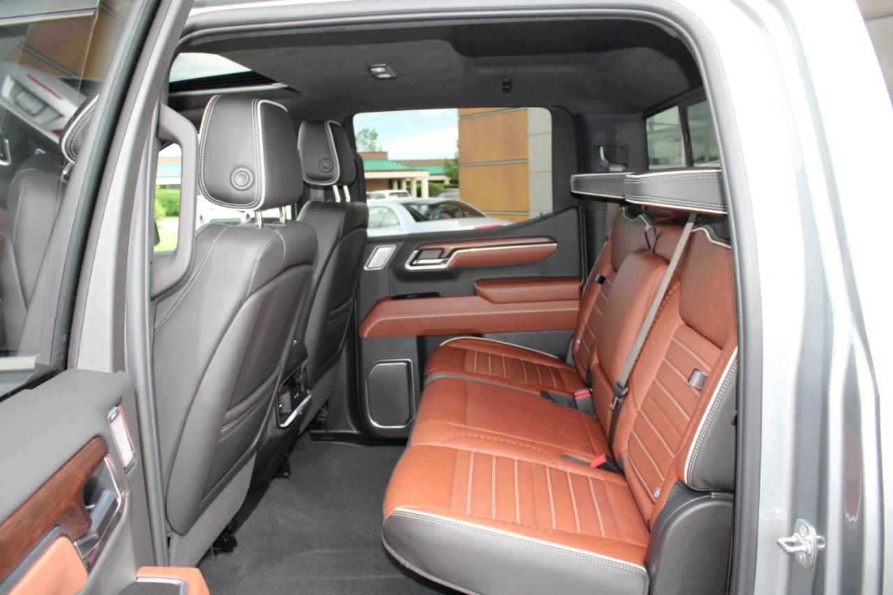 GMC Sierra 1500 Denali Ultimate Crew Cab 4WD 2025