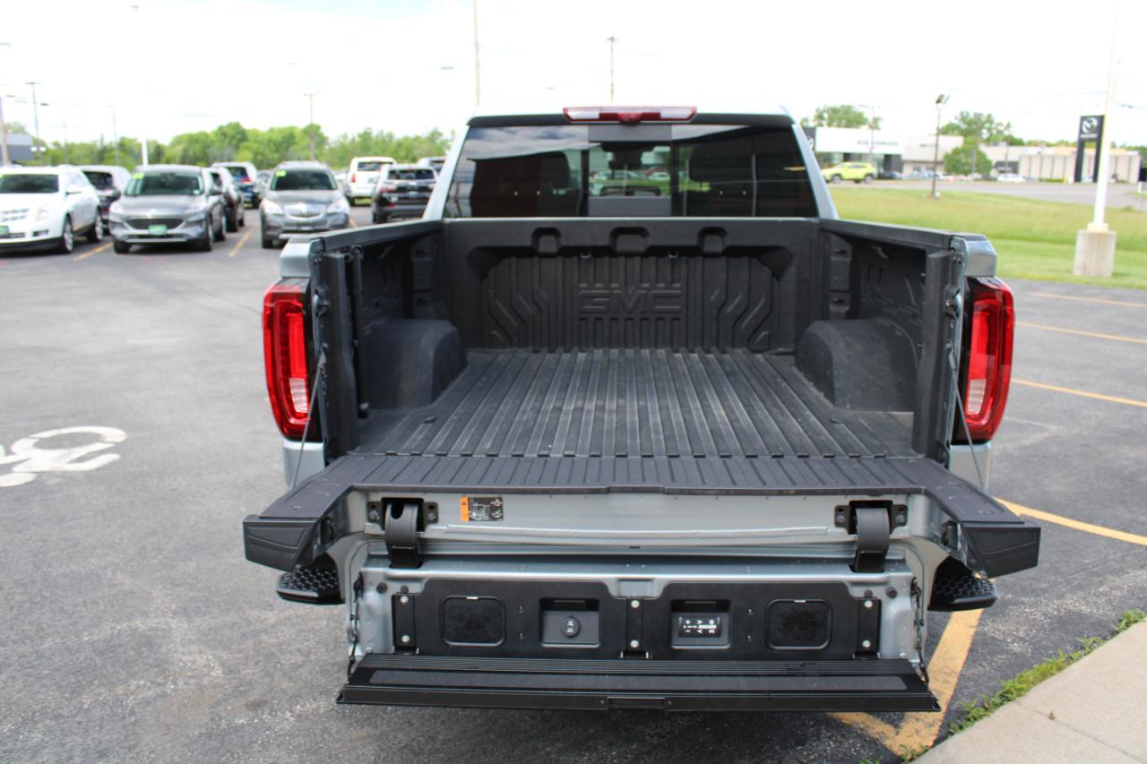 GMC Sierra 1500 Denali Ultimate Crew Cab 4WD 2025