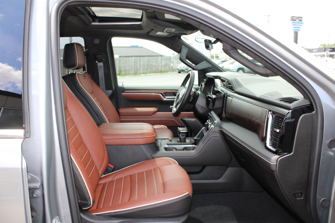 GMC Sierra 1500 Denali Ultimate Crew Cab 4WD 2025