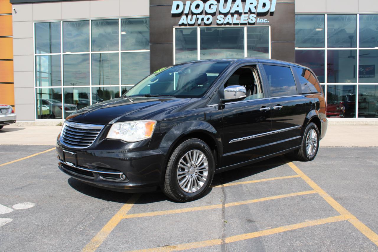 Chrysler Town & Country Touring-L 2013