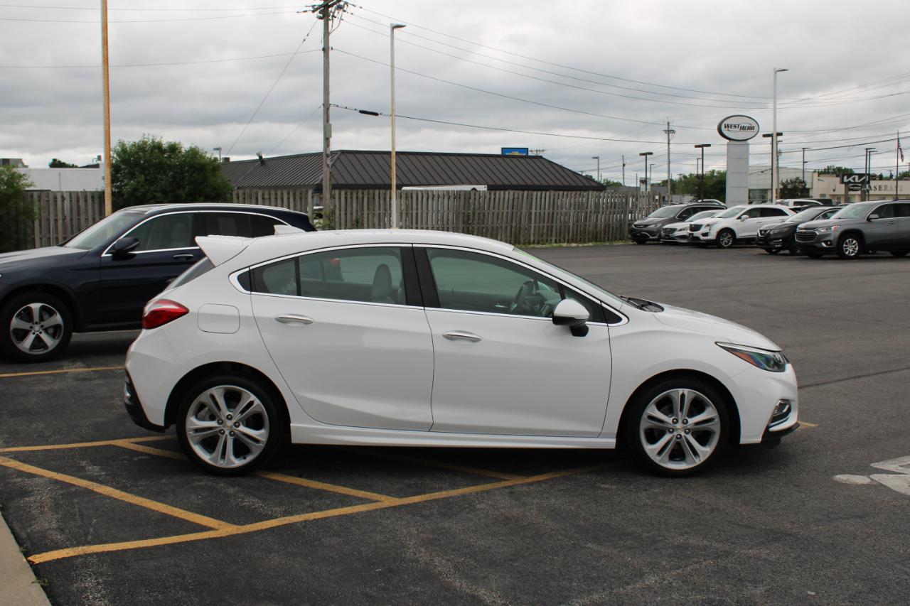 Chevrolet Cruze Premier Hatchback 2018