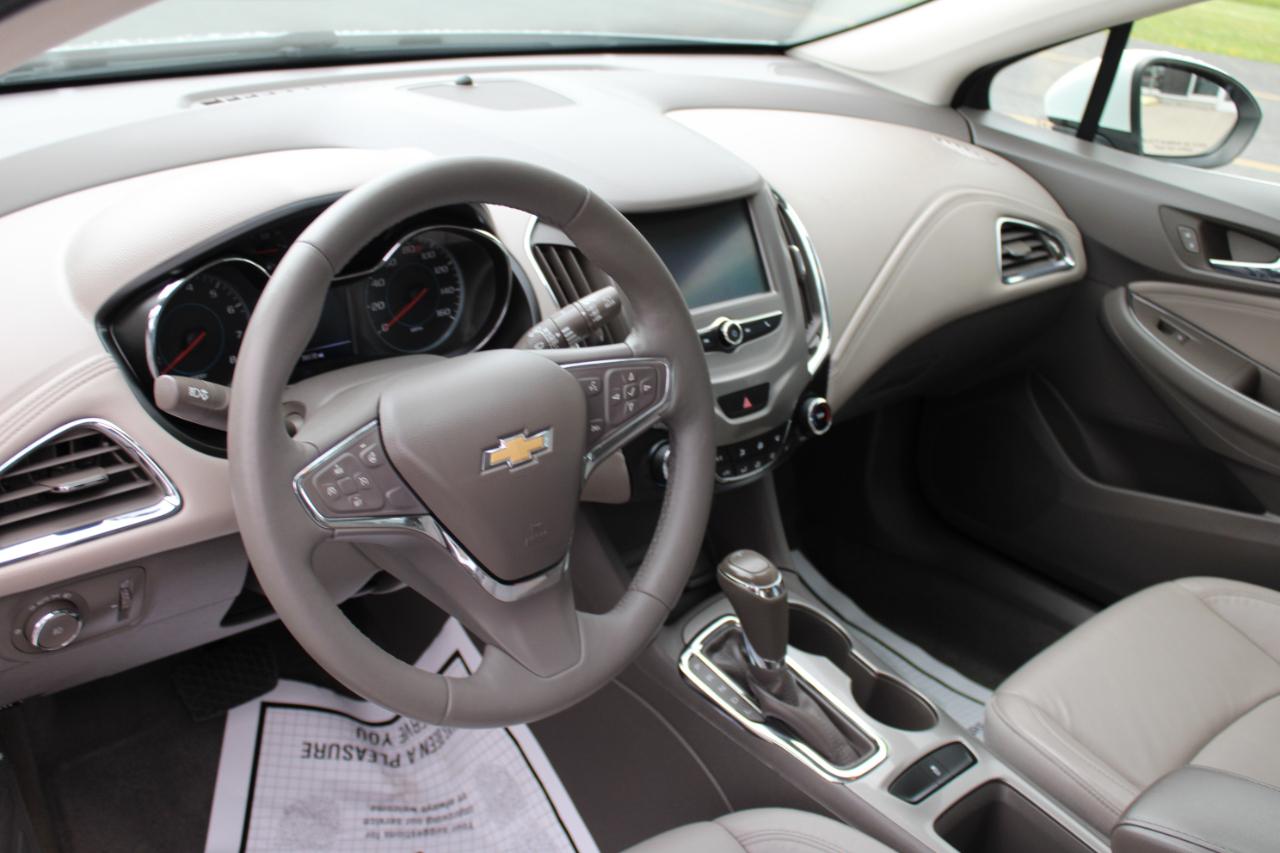 Chevrolet Cruze Premier Hatchback 2018