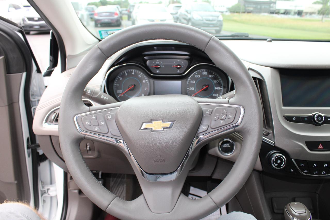 Chevrolet Cruze Premier Hatchback 2018