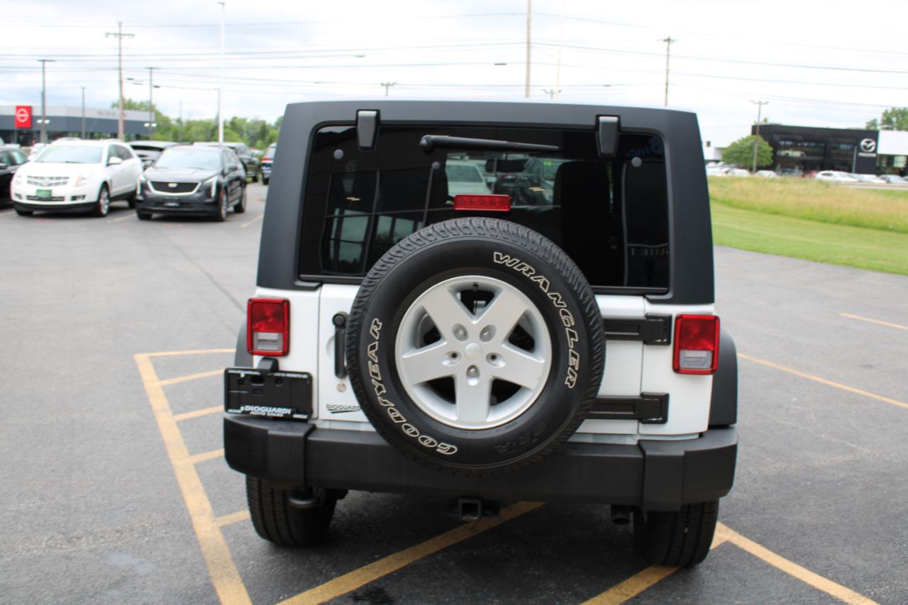 Jeep Wrangler Unlimited Sport 4WD 2015