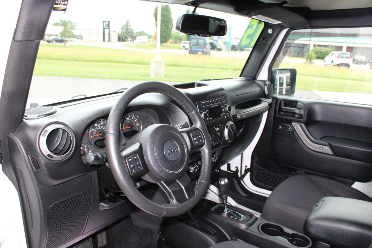 Jeep Wrangler Unlimited Sport 4WD 2015