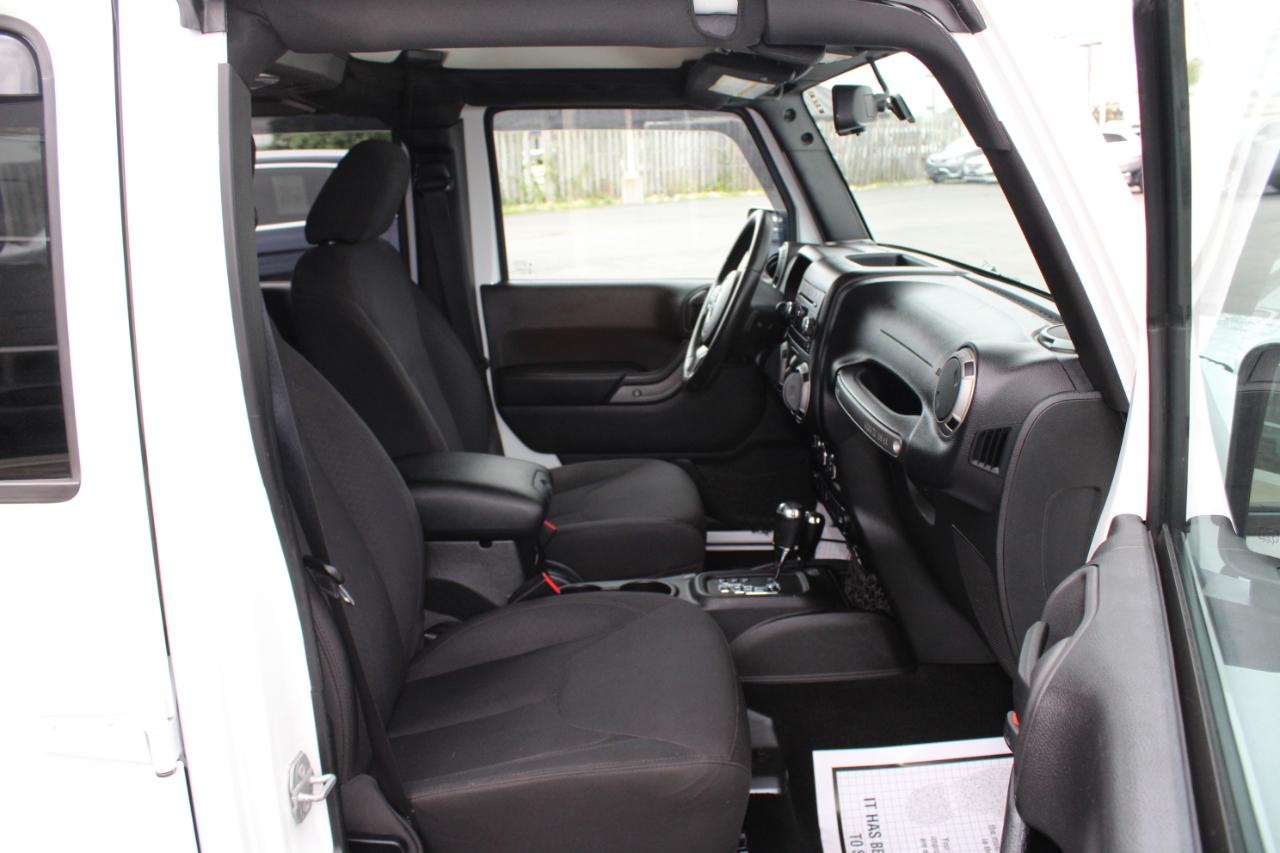 Jeep Wrangler Unlimited Sport 4WD 2015