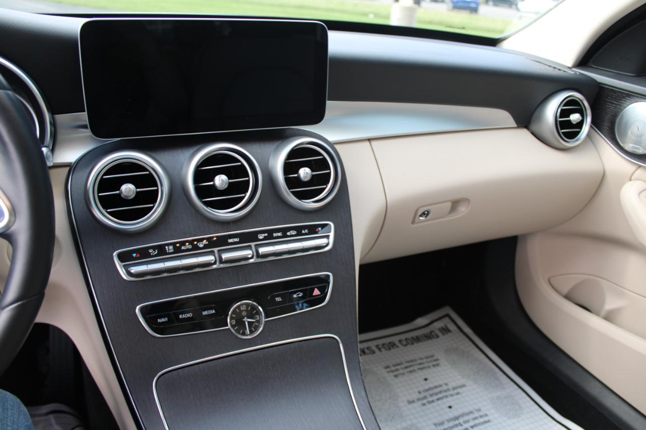 Mercedes-Benz C-Class C300 4MATIC Sedan 2020
