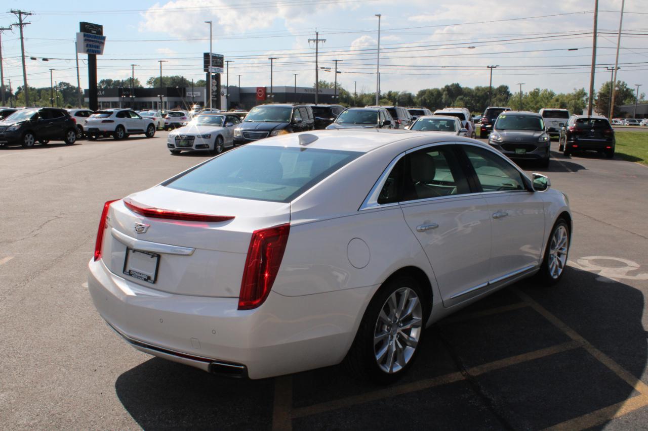 Cadillac XTS Luxury FWD 2017