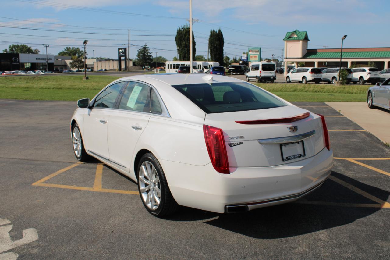 Cadillac XTS Luxury FWD 2017