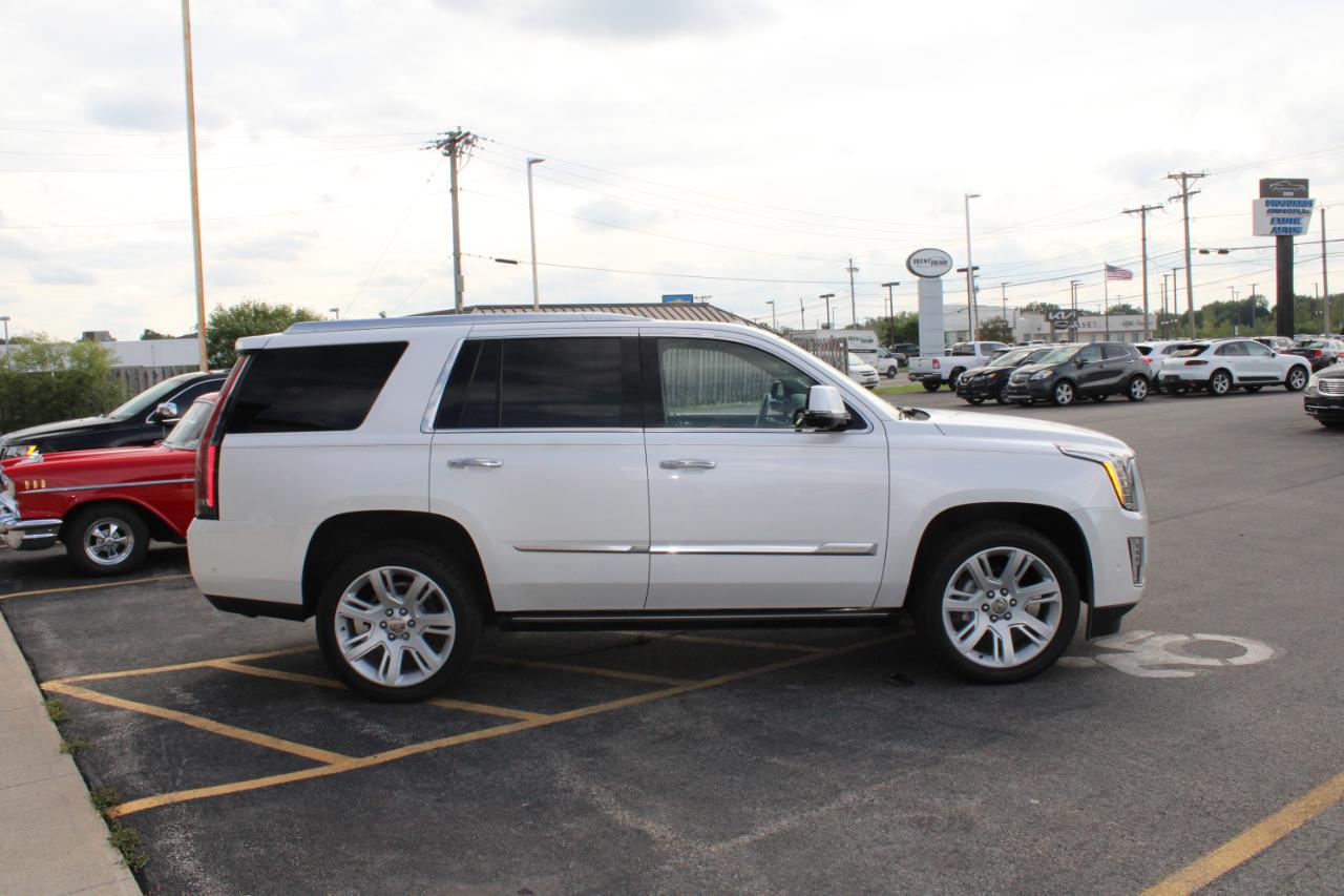 Cadillac Escalade Premium 4WD 2017