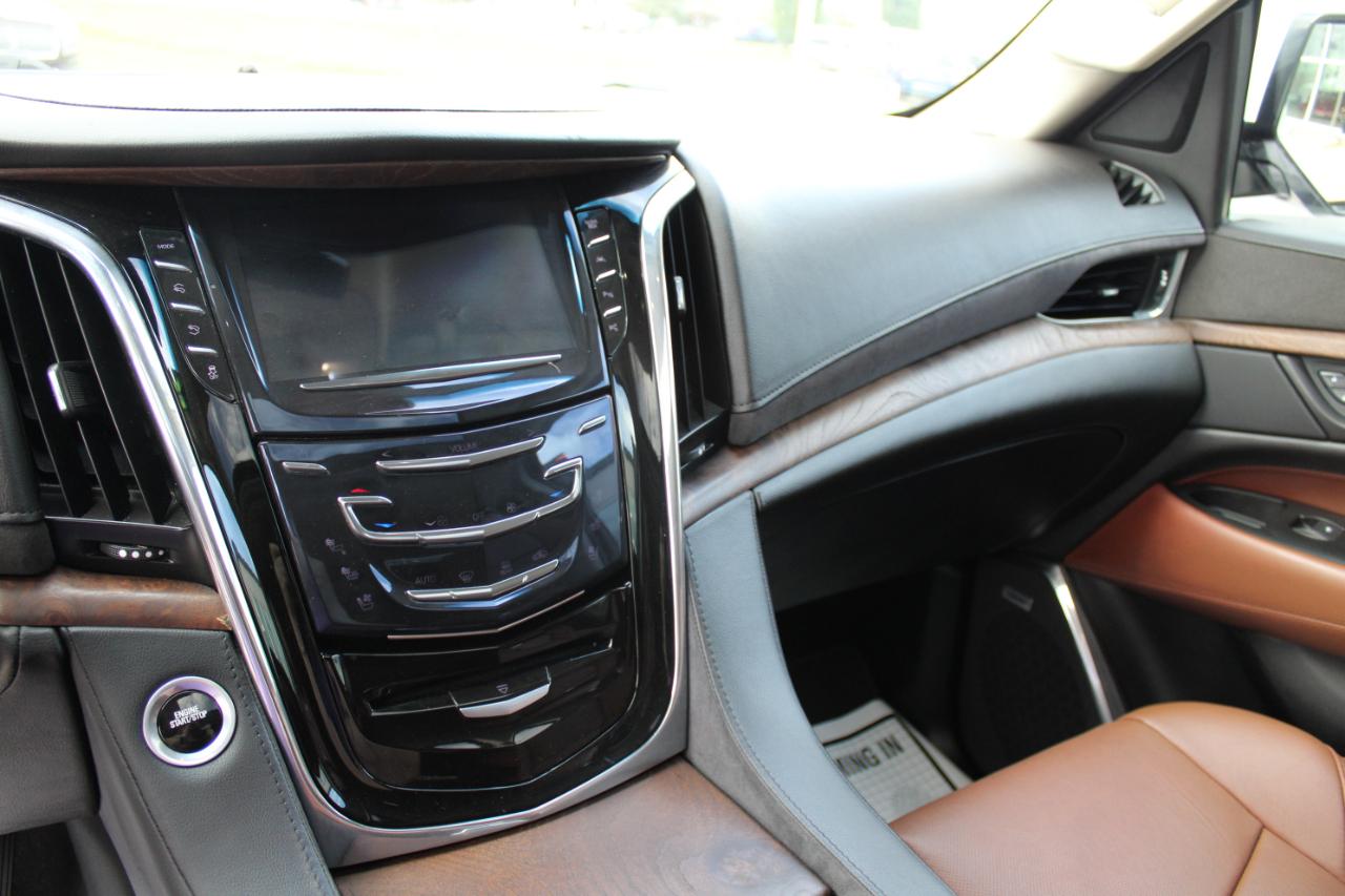 Cadillac Escalade Premium 4WD 2017