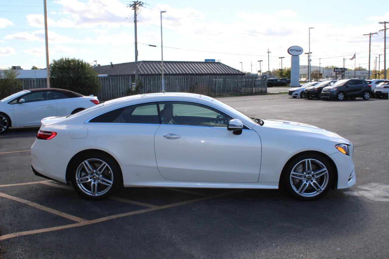 Mercedes-Benz E-Class photo 8