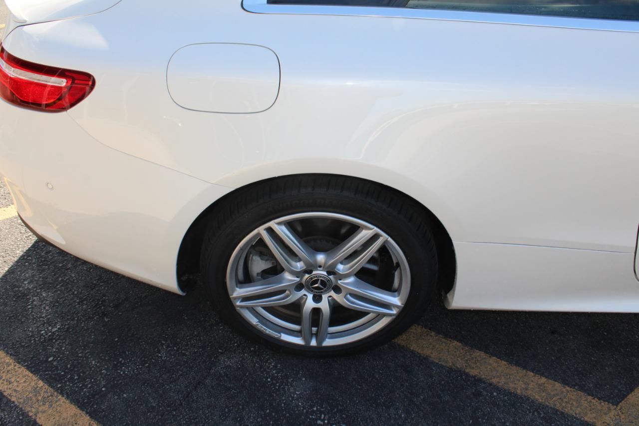 Mercedes-Benz E-Class photo 24