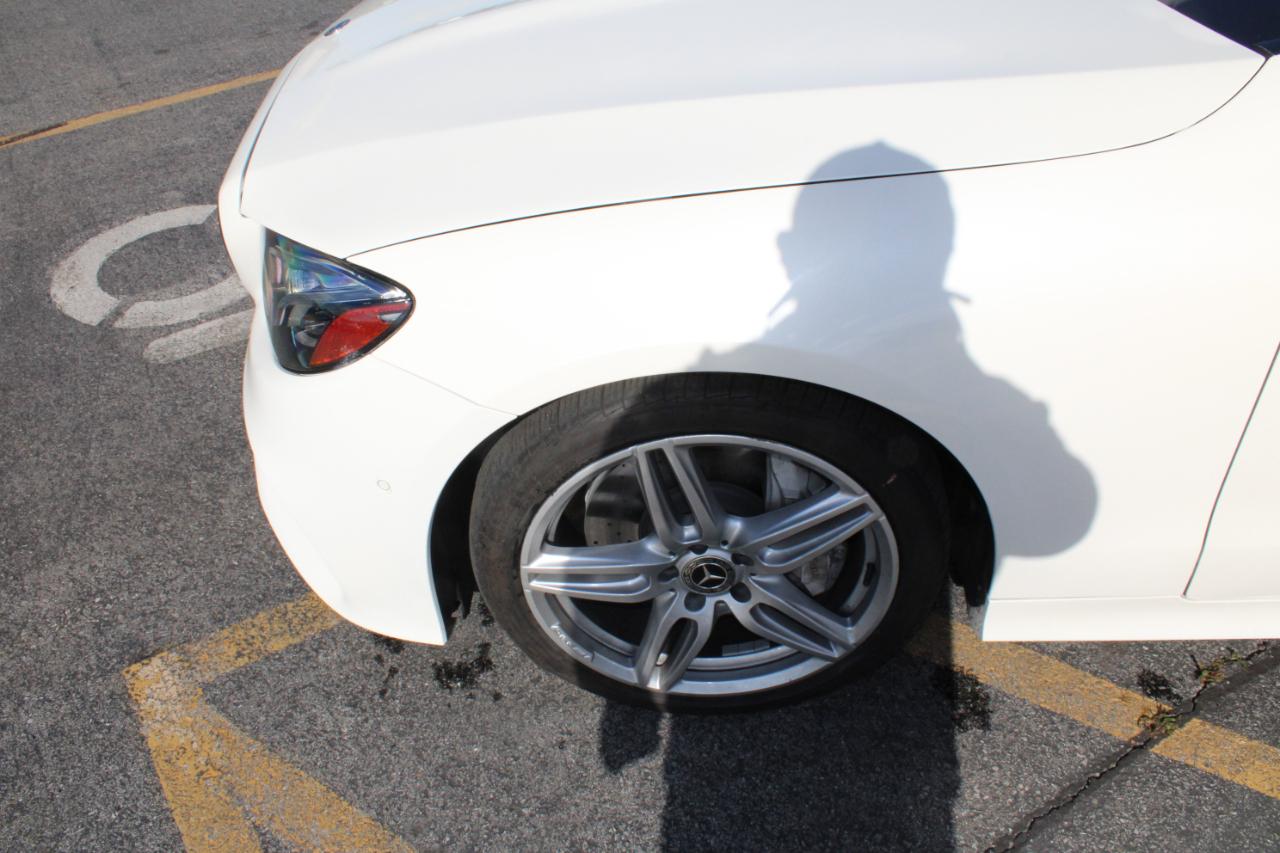 Mercedes-Benz E-Class photo 26