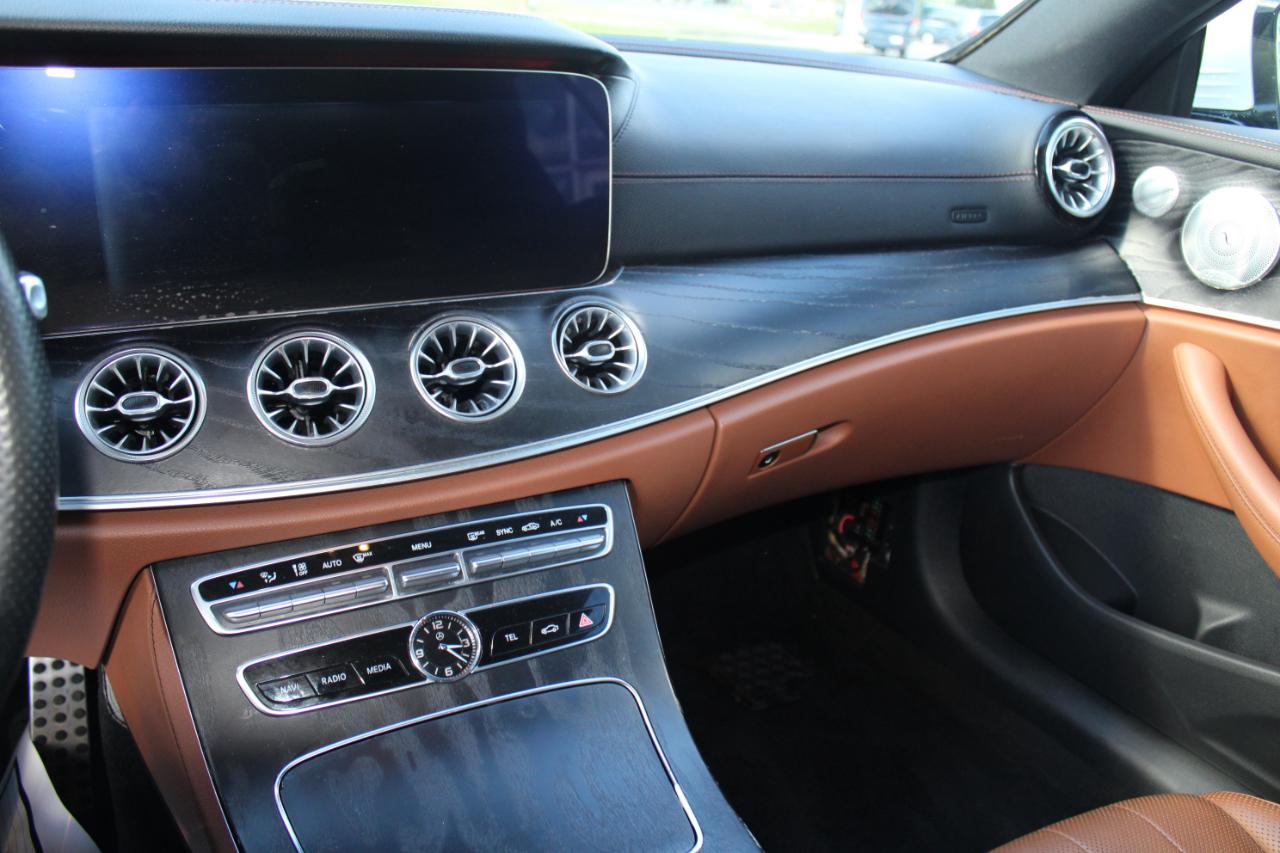 Mercedes-Benz E-Class photo 28