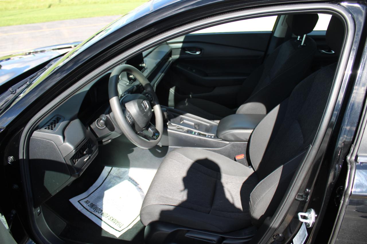 Honda Accord photo 17