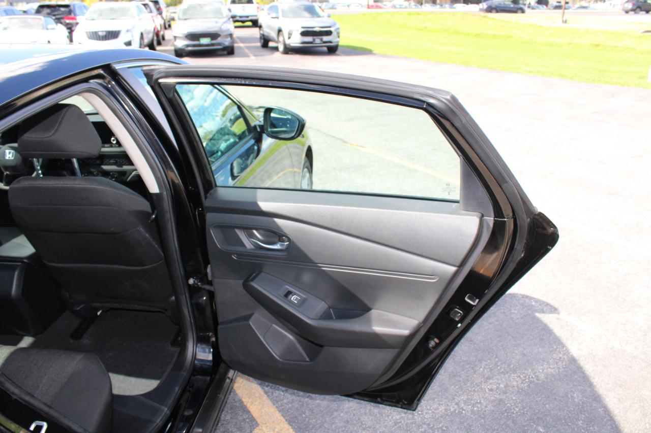 Honda Accord photo 21