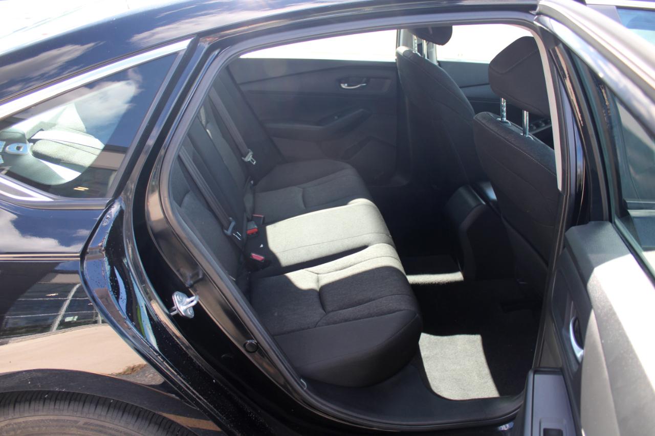 Honda Accord photo 22