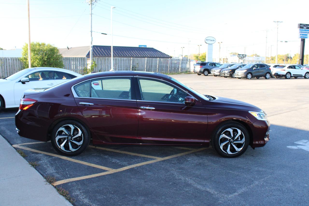 Honda Accord photo 8