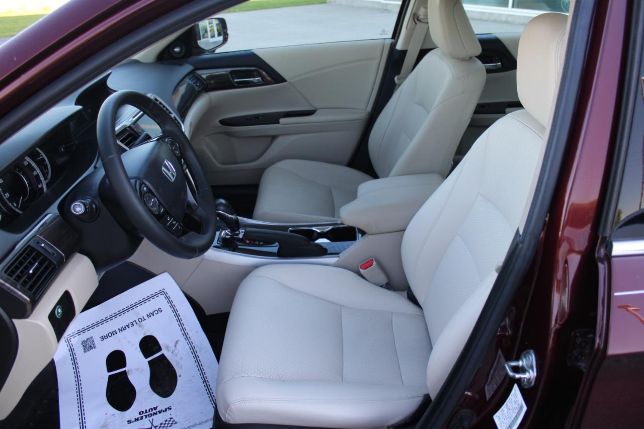 Honda Accord photo 21