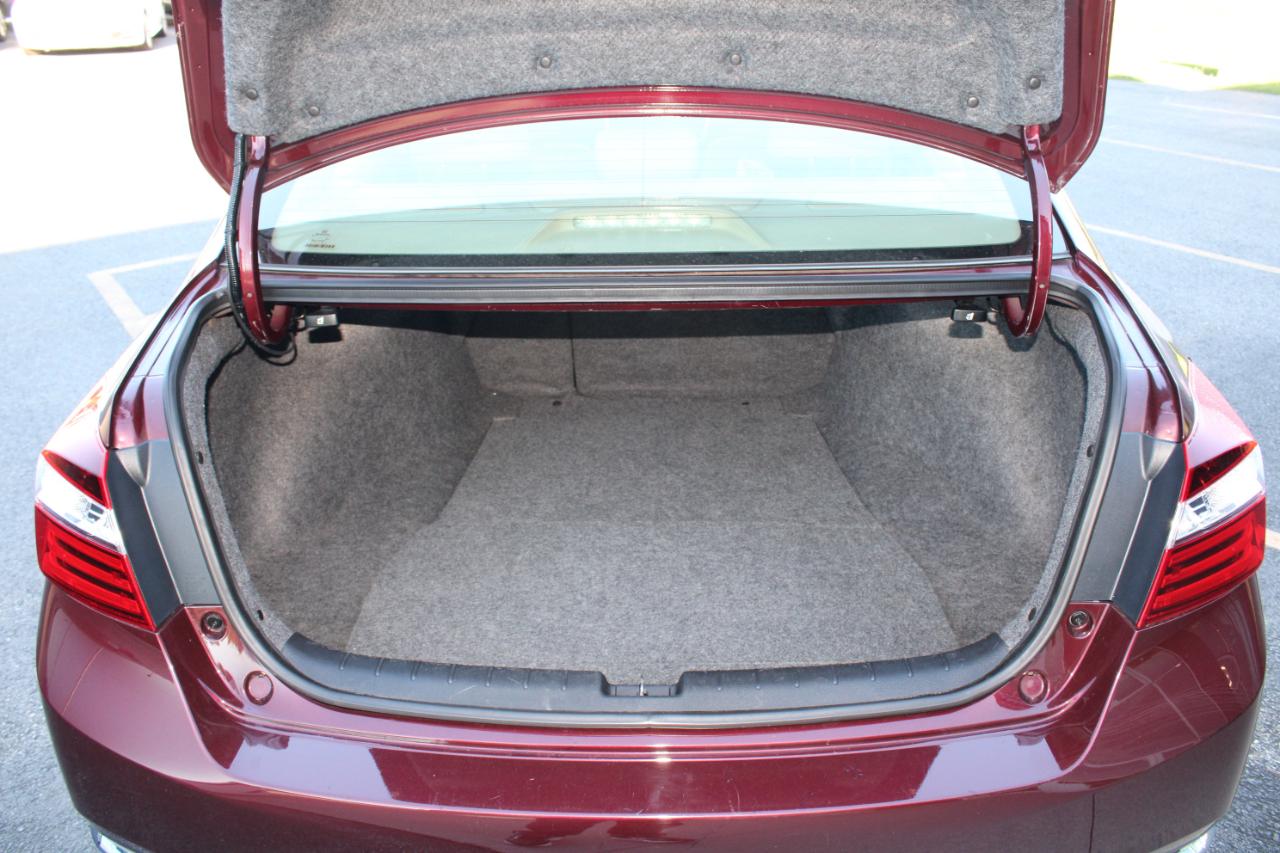 Honda Accord photo 24