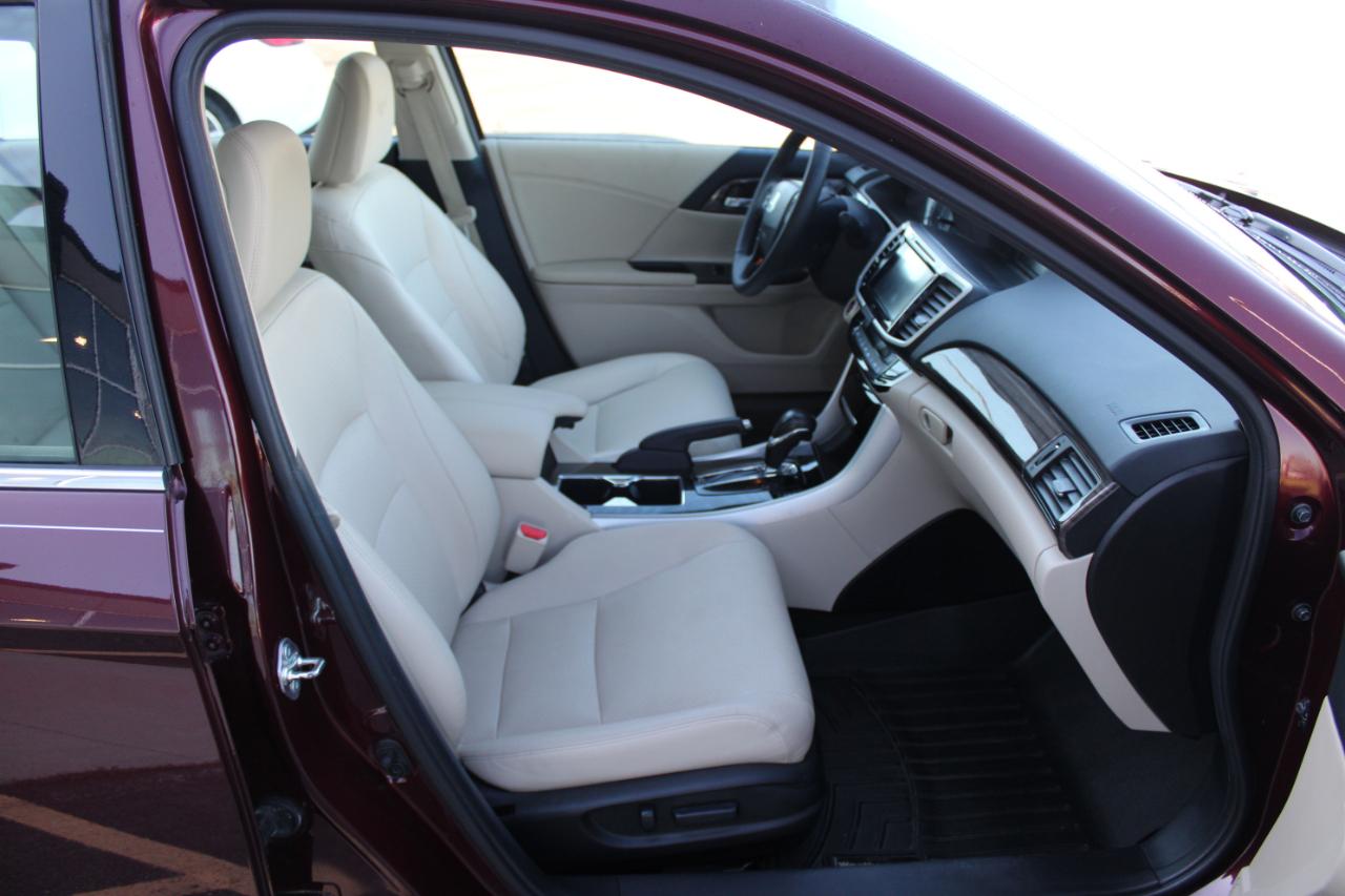 Honda Accord photo 28