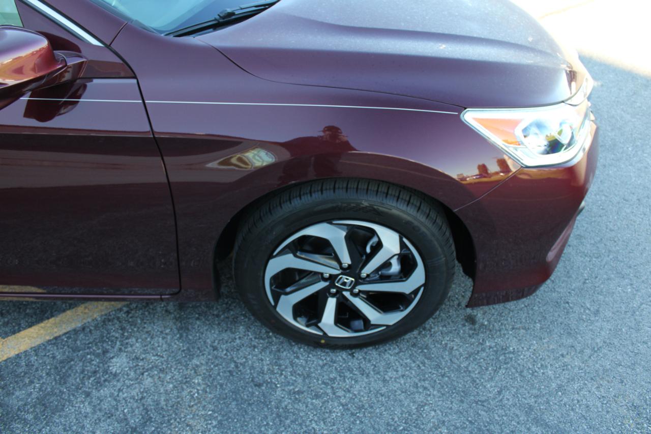 Honda Accord photo 29
