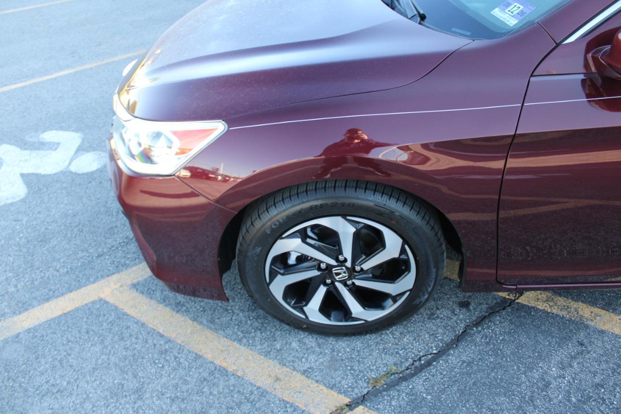 Honda Accord photo 32
