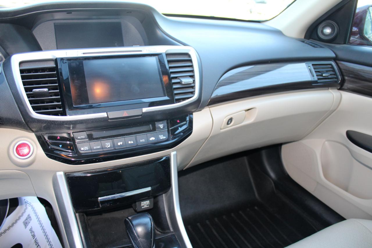 Honda Accord photo 35