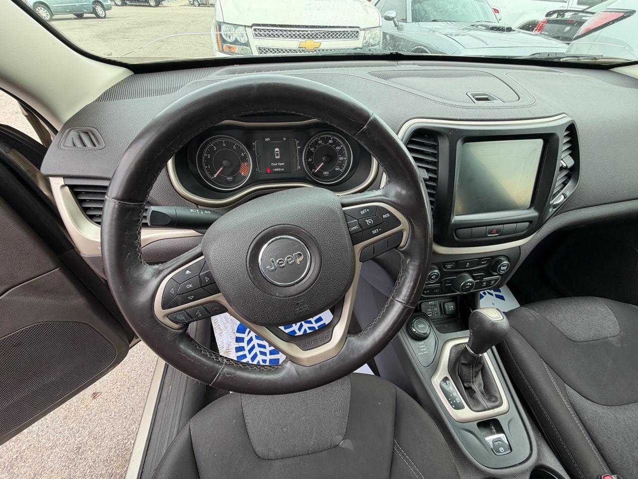 Jeep Cherokee Latitude 4WD 2014