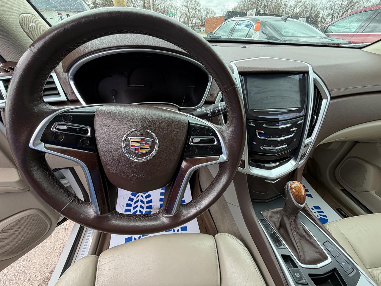 Cadillac SRX Luxury Collection FWD 2015