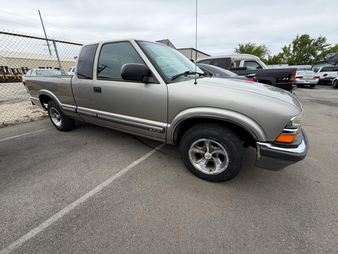 Chevrolet S10 Pickup Ext. Cab 2WD 2001
