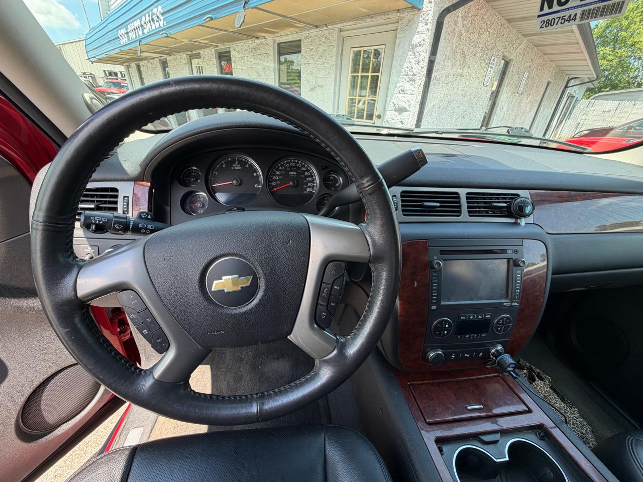 Chevrolet Tahoe  2013