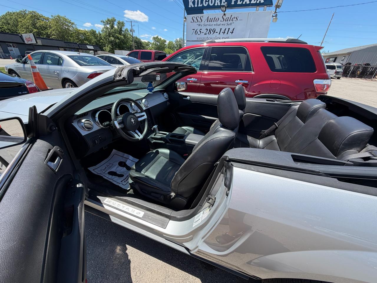 Ford Mustang V6 Deluxe Convertible 2007