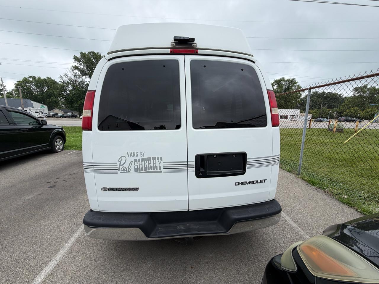 Chevrolet Express 1500 Cargo 2004