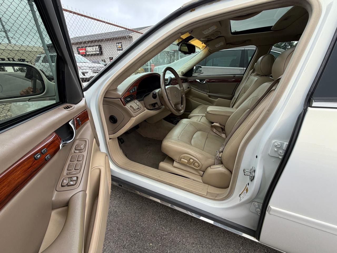 Cadillac DeVille Sedan 2004