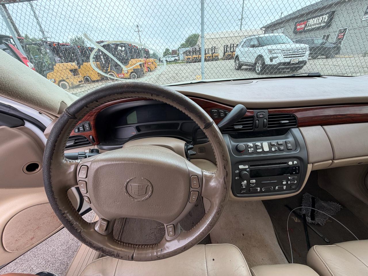 Cadillac DeVille Sedan 2004
