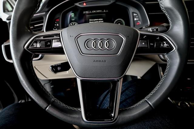 Audi A6  2021 Audi A6  2021